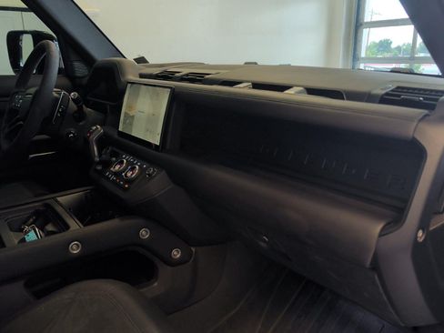 Used 2023 Land Rover Defender 110 Carpathian Edition AWD/4WD image 42