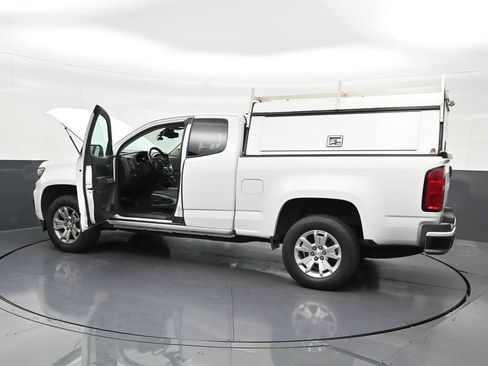 Used 2022 Chevrolet Colorado LT w/ Safety Package RWD image 33