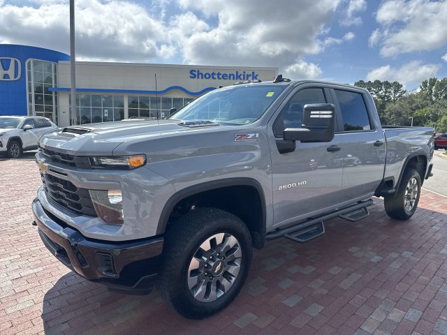 Used 2025 Chevrolet Silverado 2500 Custom w/ Z71 Off-Road Package AWD/4WD image 32