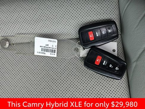 Used 2023 Toyota Camry XLE FWD image 21
