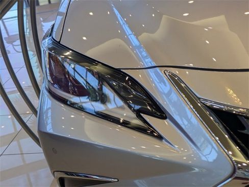 Certified 2025 Lexus ES 350 350 w/ Premium Package image 8