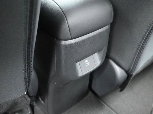 New 2025 Nissan Versa SR w/ Trunk Package image 26