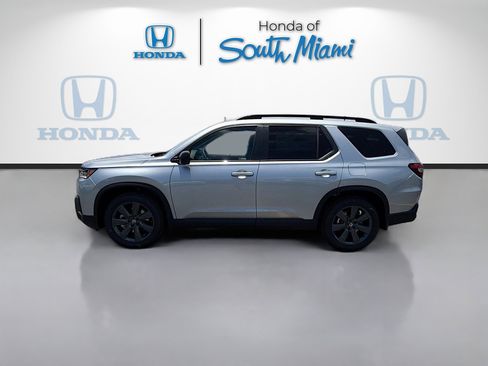 New 2026 Honda Pilot Sport image 4