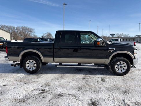 Used 2010 Ford F250 Lariat image 6