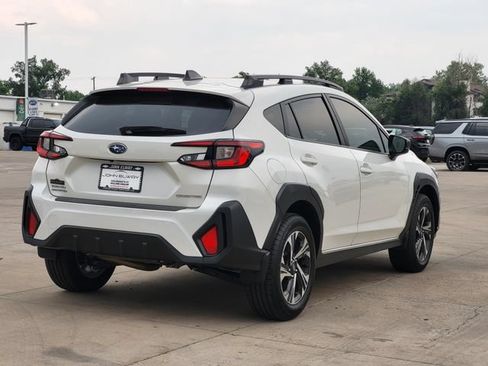 Used 2025 Subaru Crosstrek 2.5i Premium AWD/4WD image 7