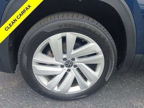 Used 2022 Volkswagen Atlas Cross Sport SE AWD/4WD image 2