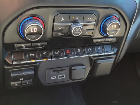 Used 2020 Chevrolet Silverado 1500 LT w/ Texas Edition image 25