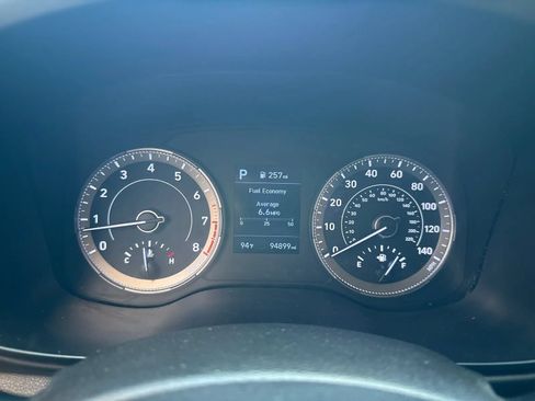 Used 2020 Hyundai Venue SE FWD image 19