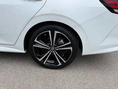Used 2021 Nissan Sentra SR FWD image 40