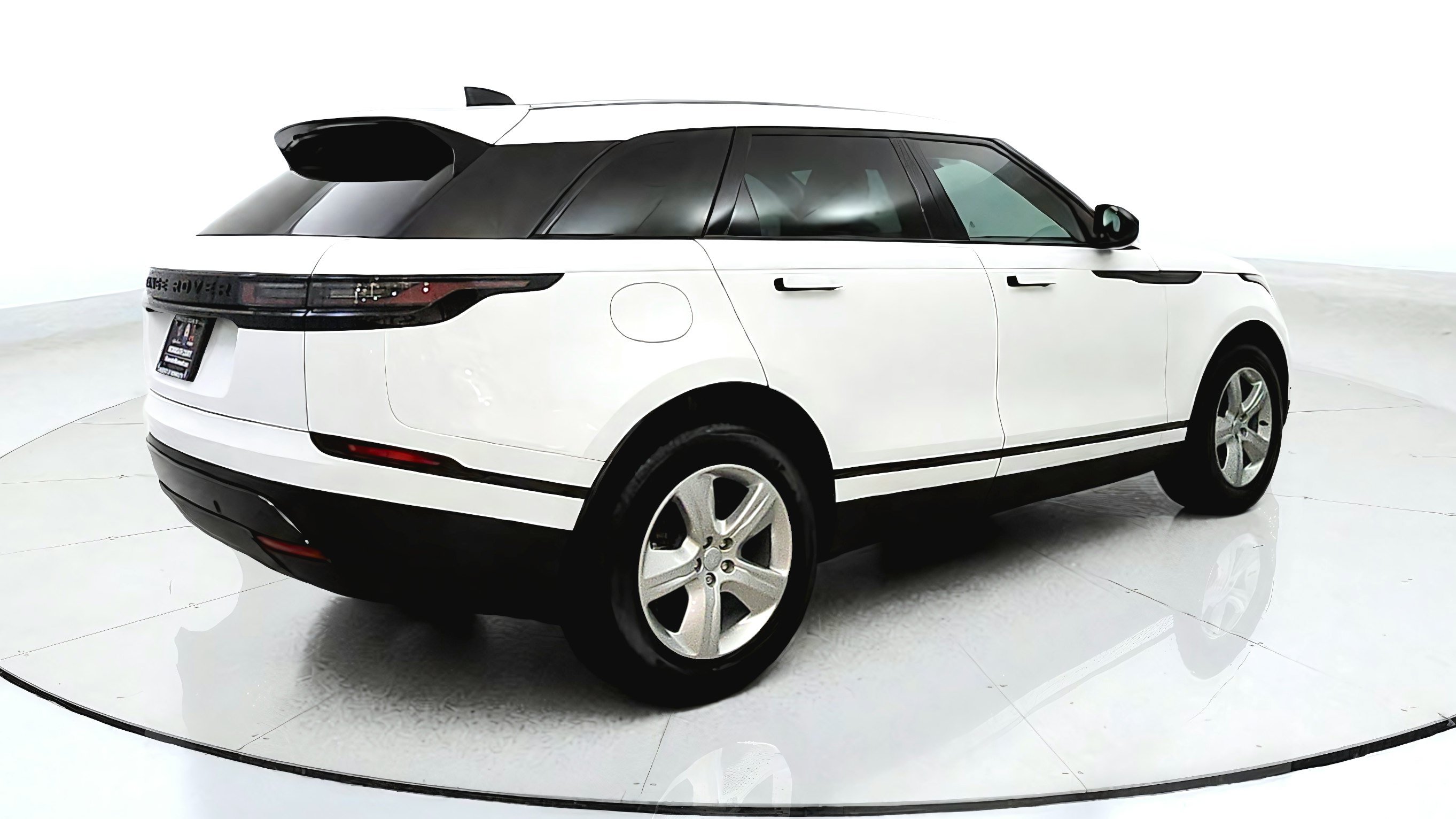 Used 2024 Land Rover Range Rover Velar S AWD/4WD image 7