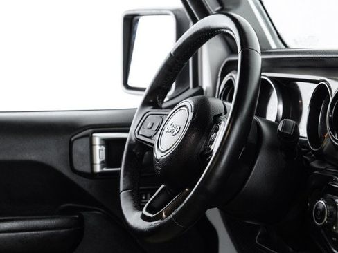 Used 2019 Jeep Wrangler Sport AWD/4WD image 11