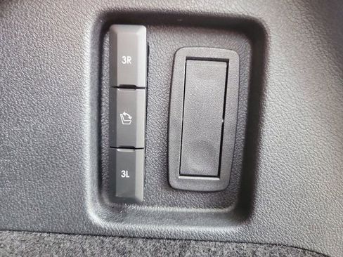 Used 2023 Lincoln Aviator Reserve w/ Equipment Group 201A image 11