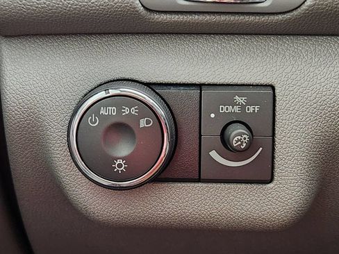 Used 2017 Chevrolet Traverse LS FWD image 25