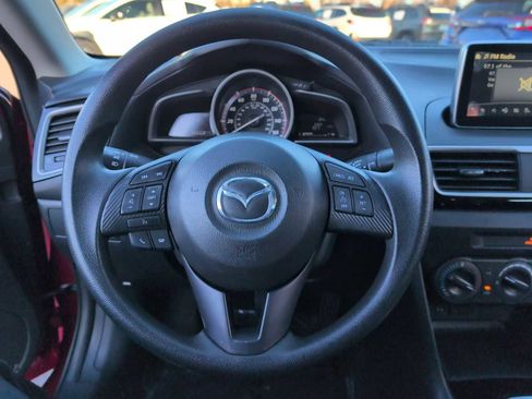 Used 2015 MAZDA MAZDA3 i Sport image 23