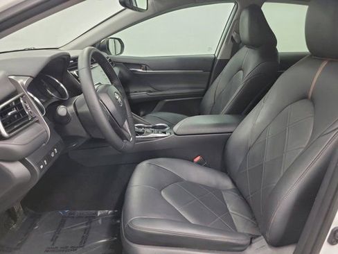 Used 2019 Toyota Camry XLE FWD image 21