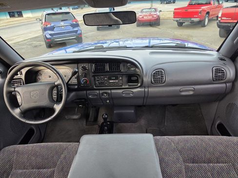 Used 2000 Dodge Ram 1500 Truck SLT image 10