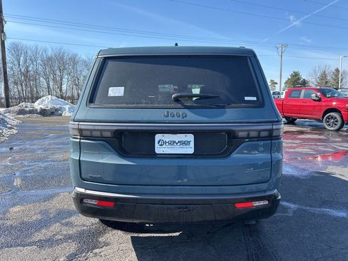 New 2026 Jeep Grand Wagoneer Limited AWD/4WD image 5