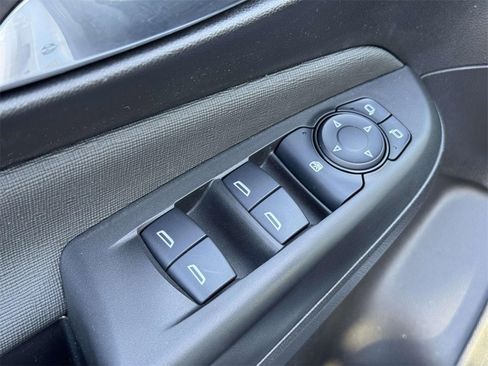 Used 2024 Buick Envista Preferred image 27