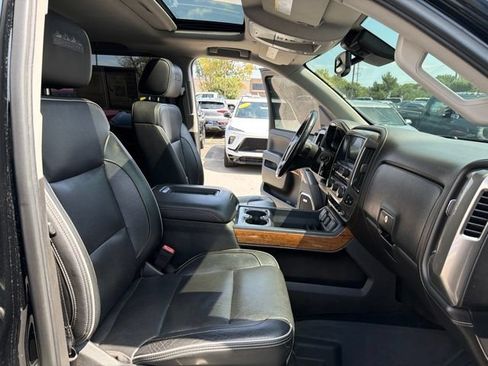 Used 2018 Chevrolet Silverado 1500 High Country AWD/4WD image 28