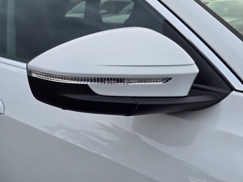 New 2025 Audi Q5 Premium Plus image 32