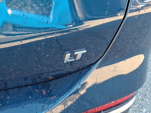 Used 2019 Chevrolet Equinox LT image 31