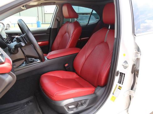 Used 2021 Toyota Camry XSE image 2