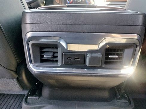 Used 2022 Chevrolet Silverado 1500 High Country image 27