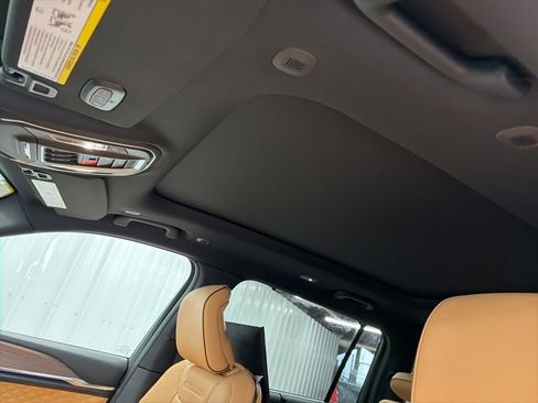 New 2025 Jeep Grand Cherokee L Summit w/ Advanced Protech Group IV image 23