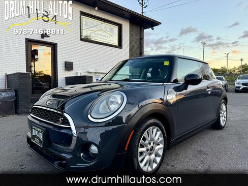 Used 2015 MINI Cooper S image 1