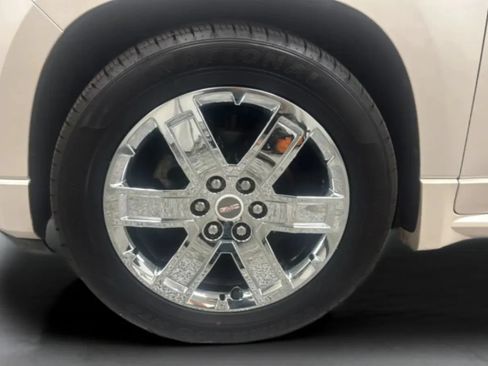Used 2014 GMC Acadia Denali FWD image 30