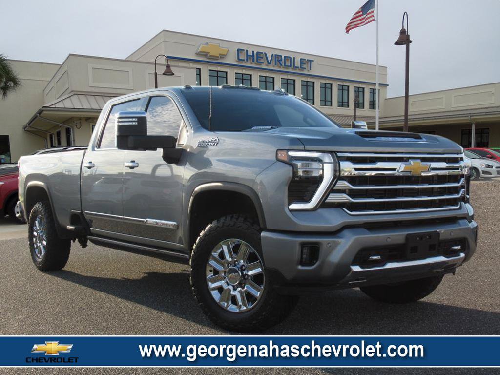 Used 2024 Chevrolet Silverado 2500 High Country w/ Technology Package AWD/4WD image 1