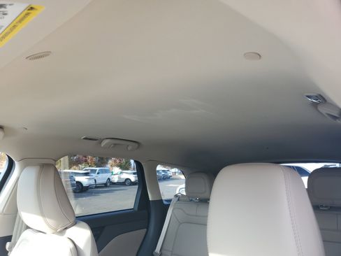 Certified 2024 Lincoln Corsair Premiere w/ Equipment Group 101A image 11