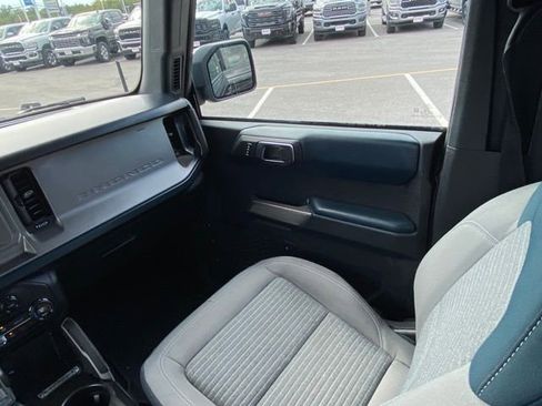 Used 2023 Ford Bronco Outer Banks image 26