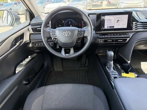 Used 2026 Toyota Camry LE FWD image 22