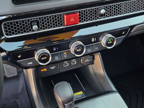 Used 2024 Honda Civic Touring image 20