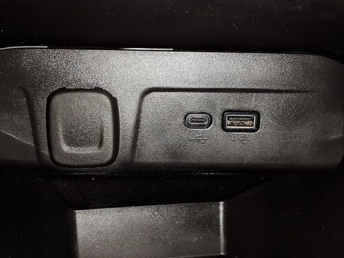 Used 2025 Chevrolet Trax ACTIV w/ Driver Confidence Package image 23