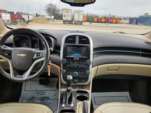 Used 2015 Chevrolet Malibu LT w/ Leather Package image 27