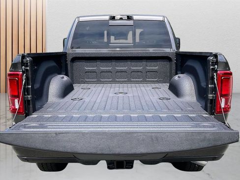 New 2026 RAM 2500 Laramie AWD/4WD image 48