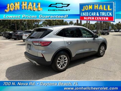 Used 2022 Ford Escape SE FWD image 11