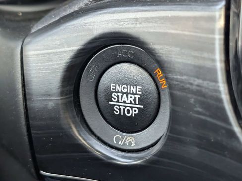 Used 2020 Jeep Grand Cherokee Limited X image 25