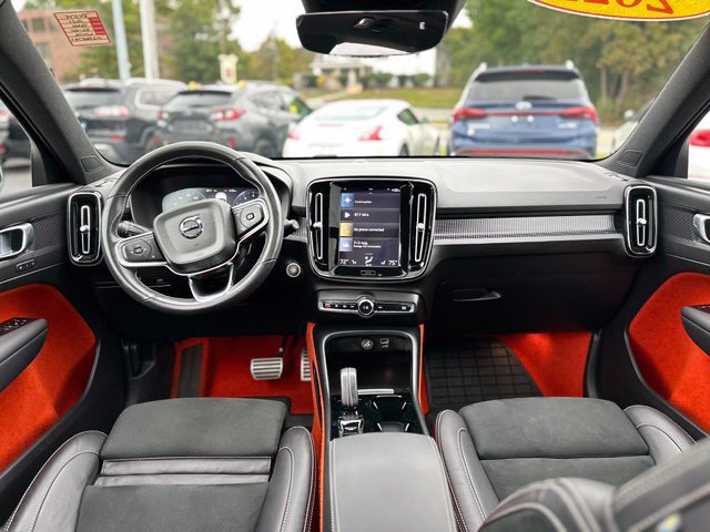 Used 2021 Volvo XC40 T5 R-Design AWD/4WD image 17