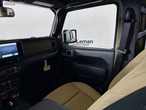New 2026 Jeep Gladiator Willys AWD/4WD image 22