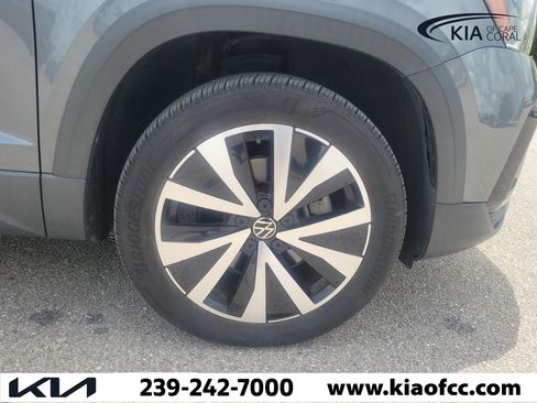 Used 2022 Volkswagen Taos SE AWD/4WD image 7