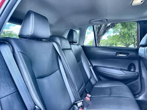 Used 2023 Toyota Corolla Cross XLE w/ Convenience Package FWD image 26