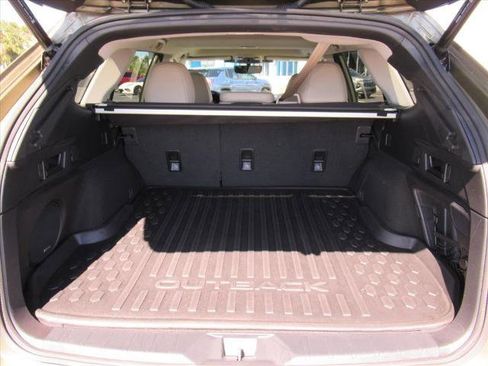 Used 2023 Subaru Outback Limited XT image 32