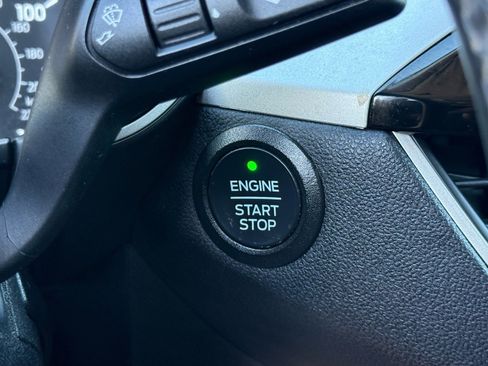 Used 2022 Ford Escape SE w/ Convenience Package image 27