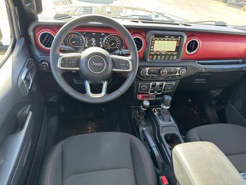 Used 2023 Jeep Wrangler Unlimited Rubicon image 11