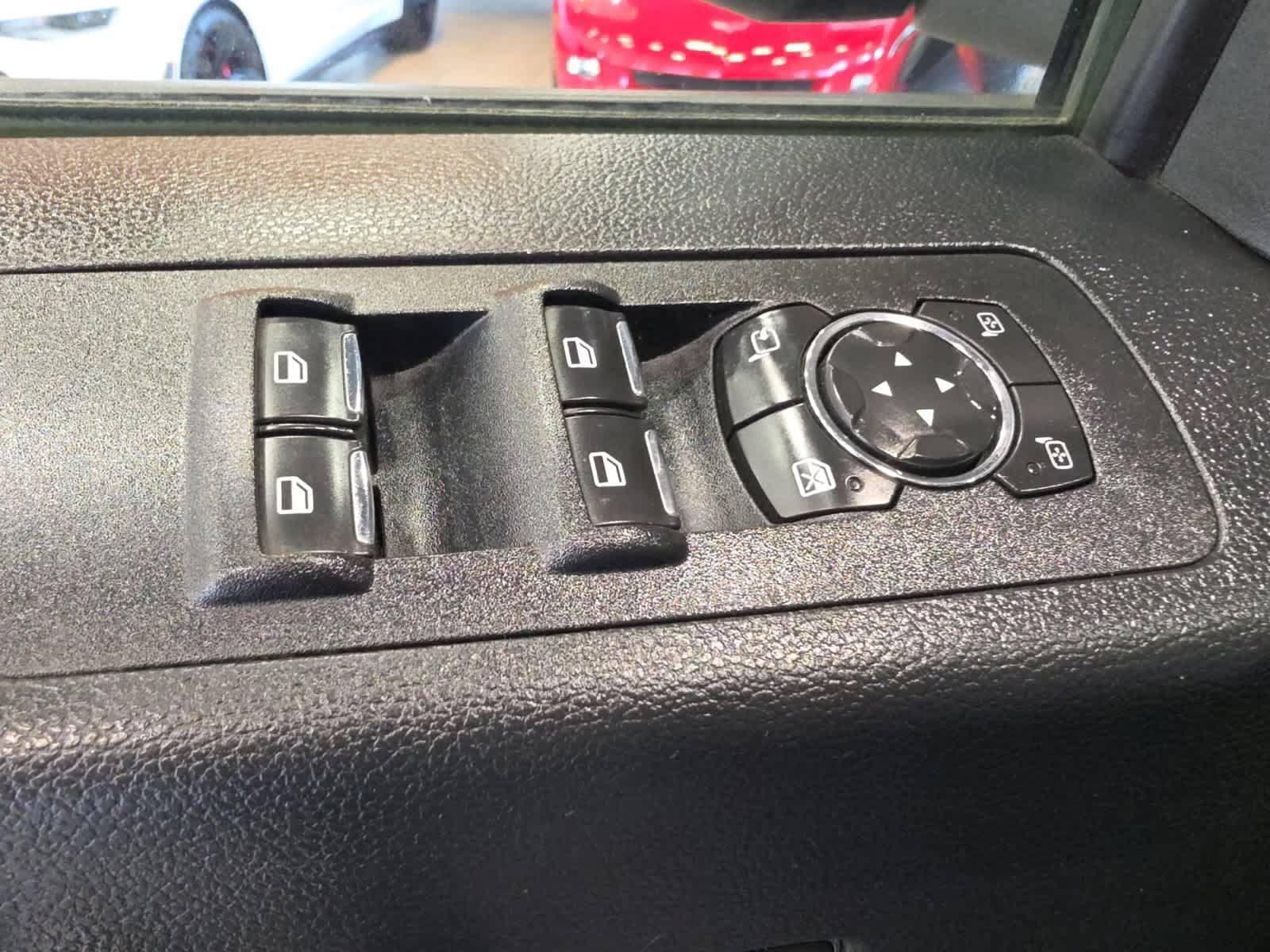 Used 2019 Ford F150 Lariat w/ Equipment Group 502A Luxury AWD/4WD image 21