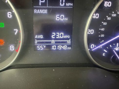 Used 2017 Hyundai Elantra SE image 11