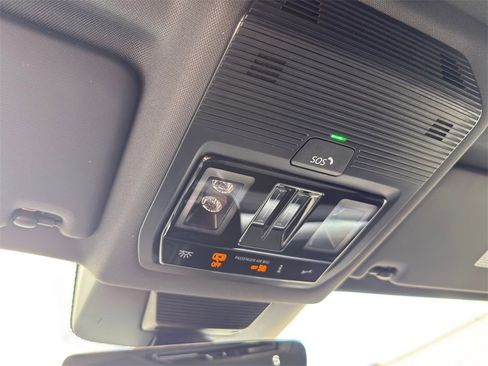 New 2026 Volkswagen Tiguan SE R-Line image 21